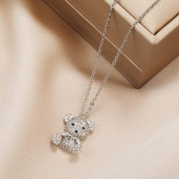 24k gold diamond bear necklace - Picture 4 of 4